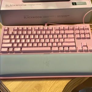 Razr black widow pink quartz keyboard